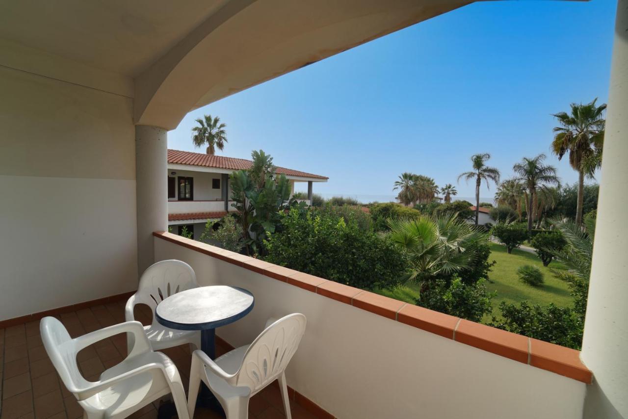 Villaggio Torre Ruffa Robinson Capo Vaticano Buitenkant foto