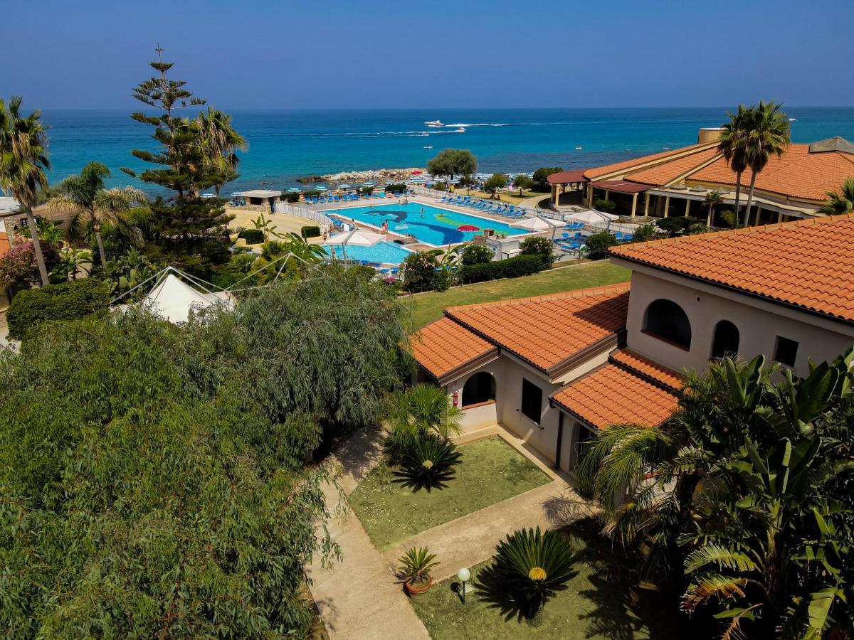 Villaggio Torre Ruffa Robinson Capo Vaticano Buitenkant foto