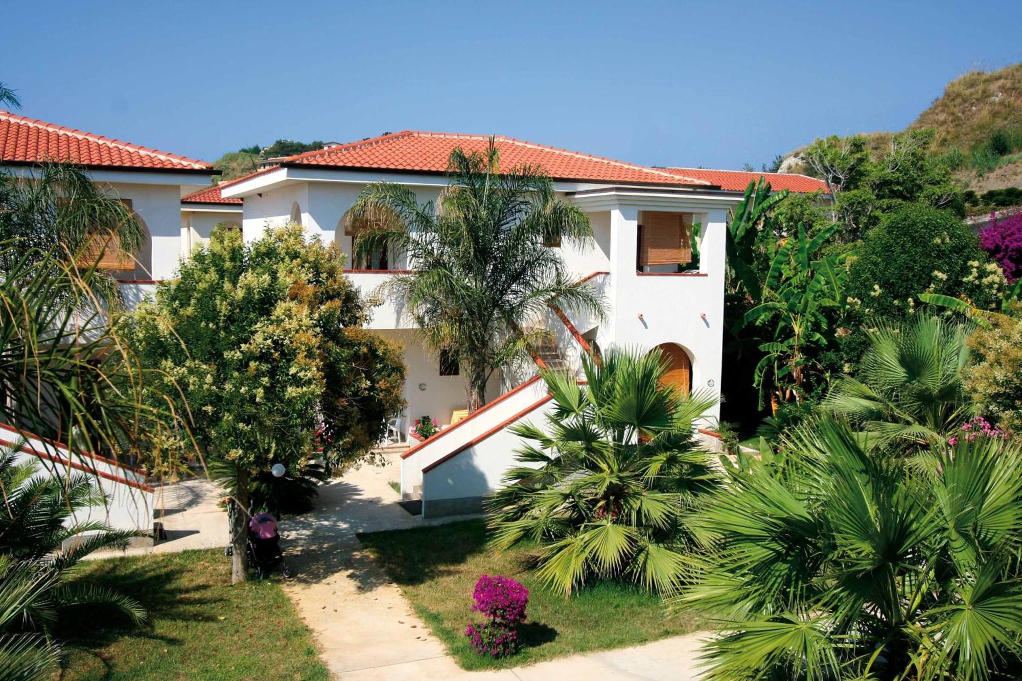 Villaggio Torre Ruffa Robinson Capo Vaticano Buitenkant foto